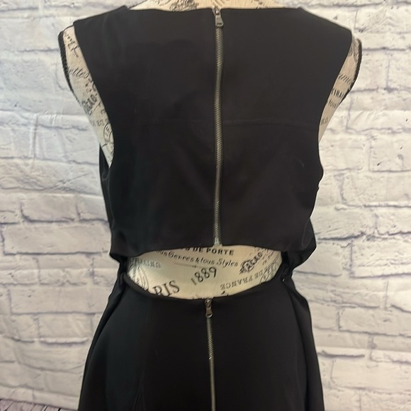 Trina Turk Delphine Dress LBD Back Baring Cutout Exposed Zipper Sleeveless NWT - Picture 6 of 11